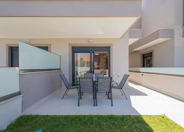 Sithoniars Avina Luxury Maisonette