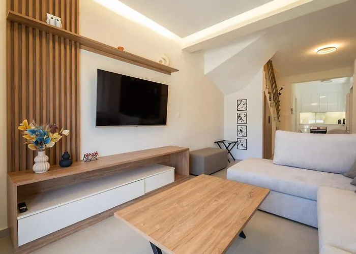 Sithoniars Avina Luxury Maisonette 別荘 ニキティ