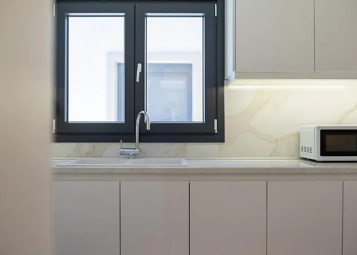 Sithoniars Avina Luxury Maisonette *