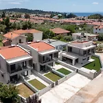 Sithoniars Avina Luxury Maisonette