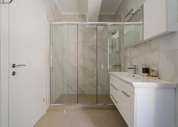 Sithoniars Avina Luxury Maisonette