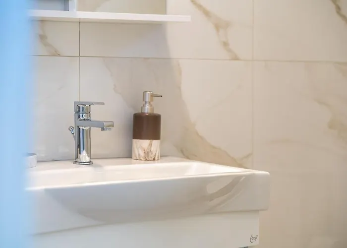 Sithoniars Avina Luxury Maisonette *