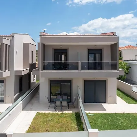 בית נופש Sithoniars Avina Luxury Maisonette