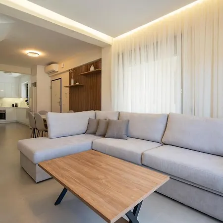Sithoniars Avina Luxury Maisonette *