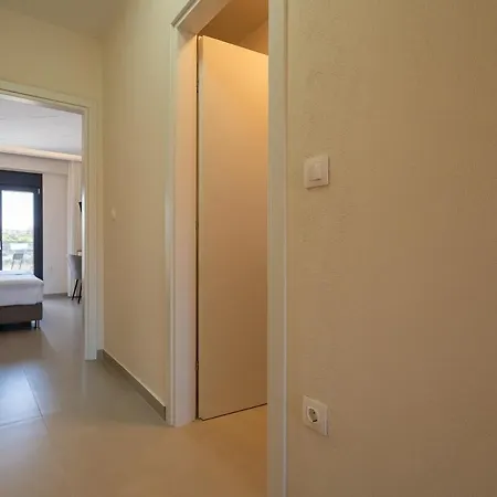 Sithoniars Avina Luxury Maisonette בית נופש